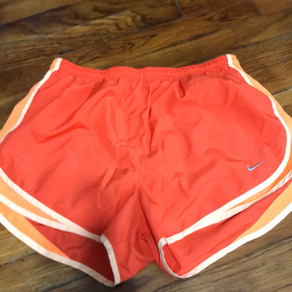 Nike shorts- L
